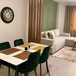 Enol Plazza Apartment